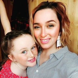 Meet your Posher, Nadia